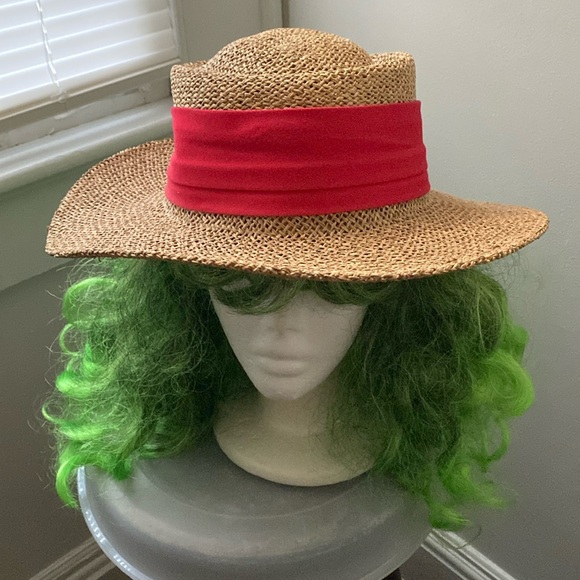 The straw summer hat with red ribbon decor in good condition - Picture 1 of 12
